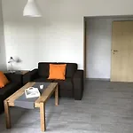 E17 Mit Wintergarten Und Terrasse By Interhome בית נופש Grosswurden