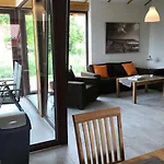E17 Mit Wintergarten Und Terrasse By Interhome