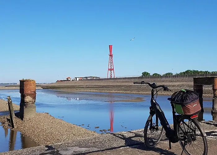 E17 Mit Wintergarten Und Terrasse By Interhome *