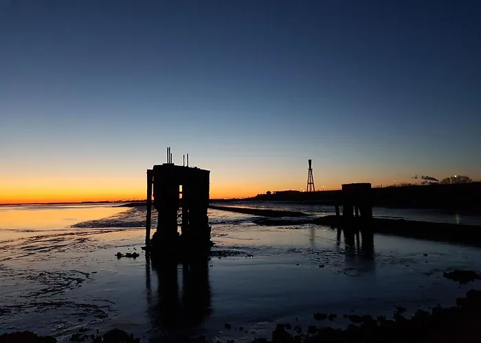 E17 Mit Wintergarten Und Terrasse By Interhome Grosswurden